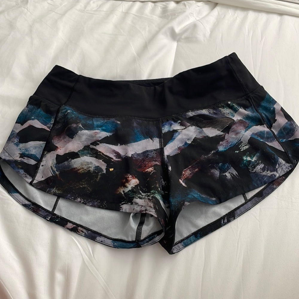 Colourful Lululemon short, size 2,in great shape only worn a few times
